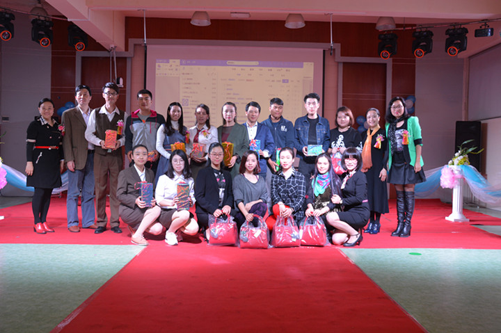 精彩回顧 | 遠恒佳人齊相聚，歡樂笑聲共一堂——少年宮頒獎晚會