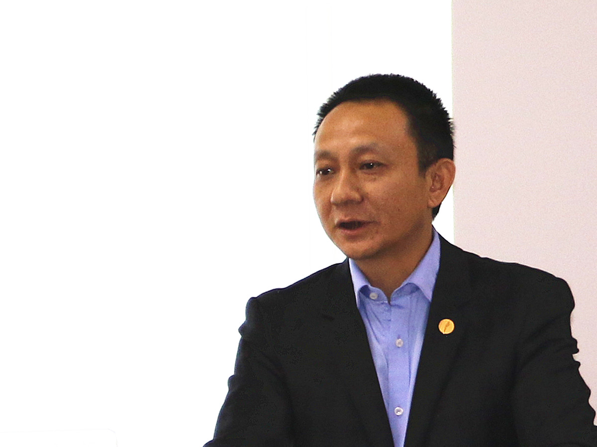 湖畔公學，精英教育