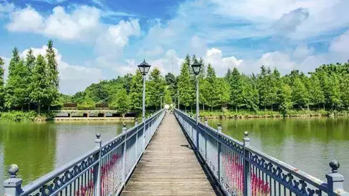 遠(yuǎn)恒佳少年宮—《遠(yuǎn)方美術(shù)戶外寫(xiě)生召集令》