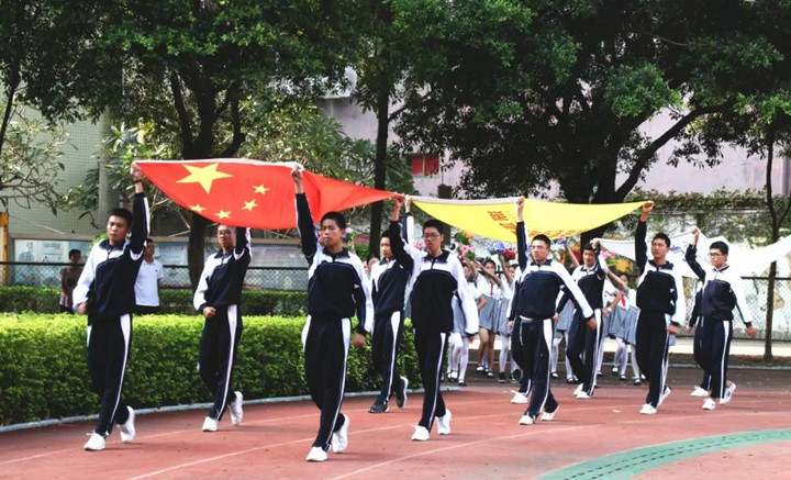 師生九月收獲滿滿，升旗儀式集體表彰