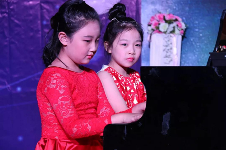 音樂(lè)無(wú)極限，快樂(lè)你我他 ——龍華中英文新學(xué)期音樂(lè)沙龍活動(dòng)成功舉辦