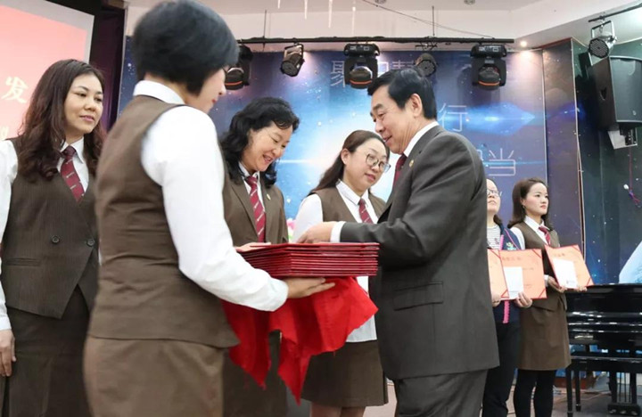 美好教育開新局，競(jìng)創(chuàng)一流再出發(fā)——龍華中英文開學(xué)準(zhǔn)備工作緊鑼密鼓