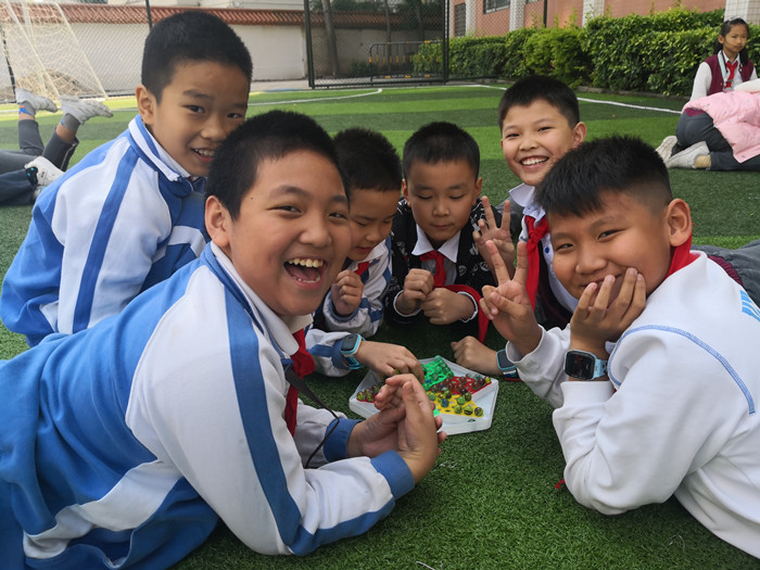 奇妙、快樂、創(chuàng)新——小學(xué)部“玩轉(zhuǎn)數(shù)學(xué)”活動周拓展學(xué)生思維創(chuàng)造力