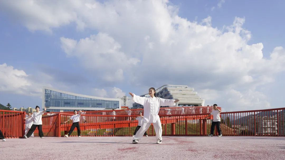 遠恒佳夏令營即將開營，特邀太極世界冠軍冉千鑫見面交流